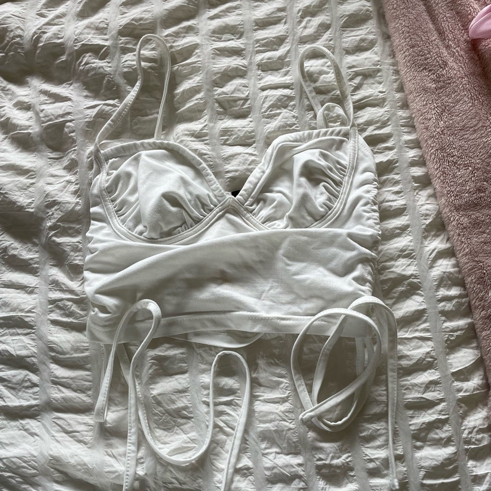 shein white top w ties on the sides